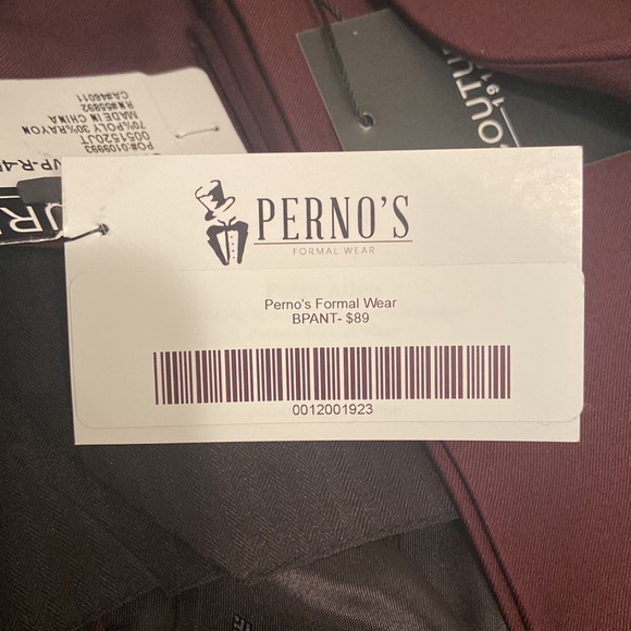 Never worn full suit (regular fit) 46R jacket and 40R pants. Burgundy. With tags - Picture 8 of 8